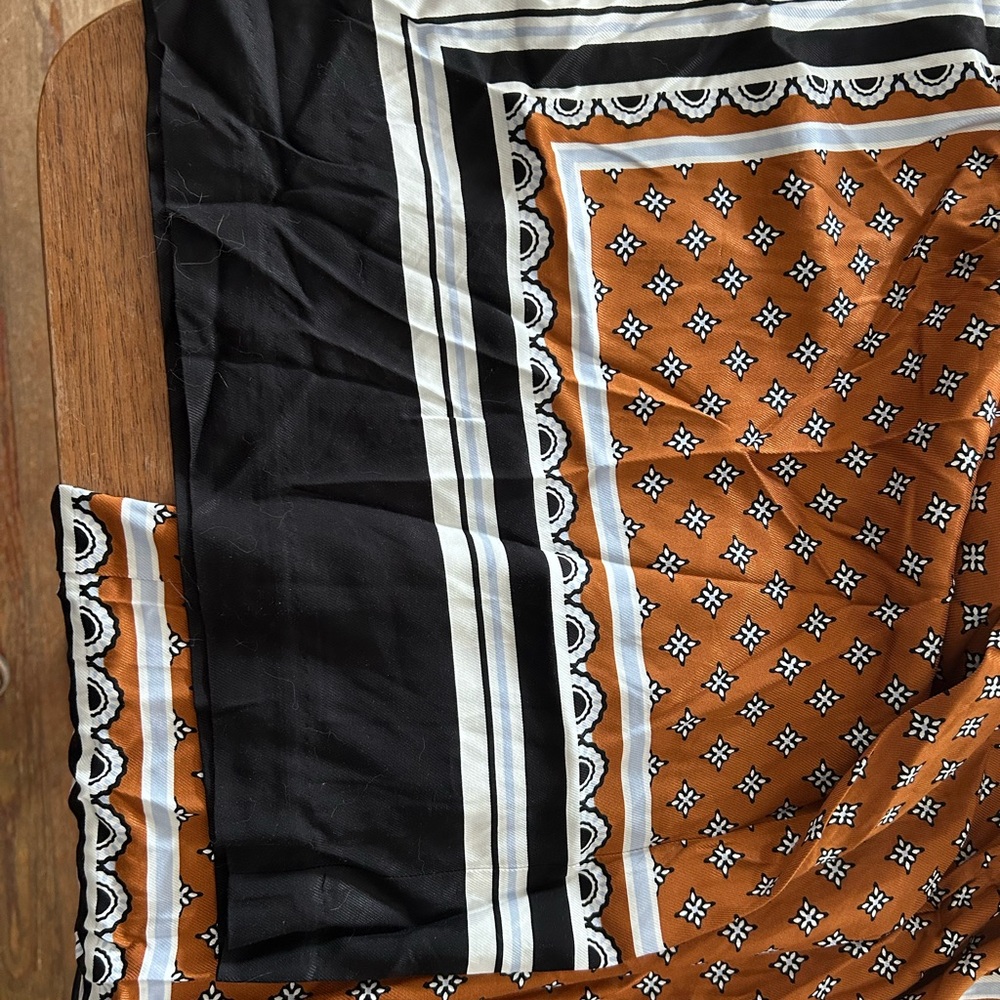Anthropologie Orange and Black Wide Leg Pants with Striking Pattern - Picture 5 of 6